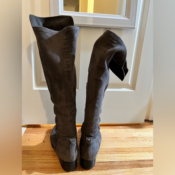 Grey Women’s Stretchy All Weather Over The Knee Boots Size 40 - Picture 2 of 5